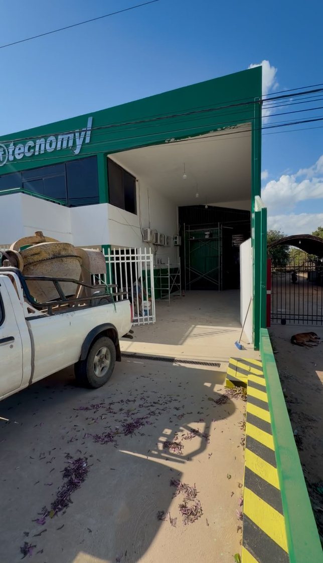 Refacción de local comercial entregada por Constructora Olardu