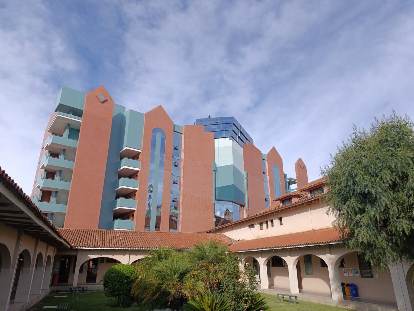 Campus Udabol Cochabamba, obra de Constructora Olardu